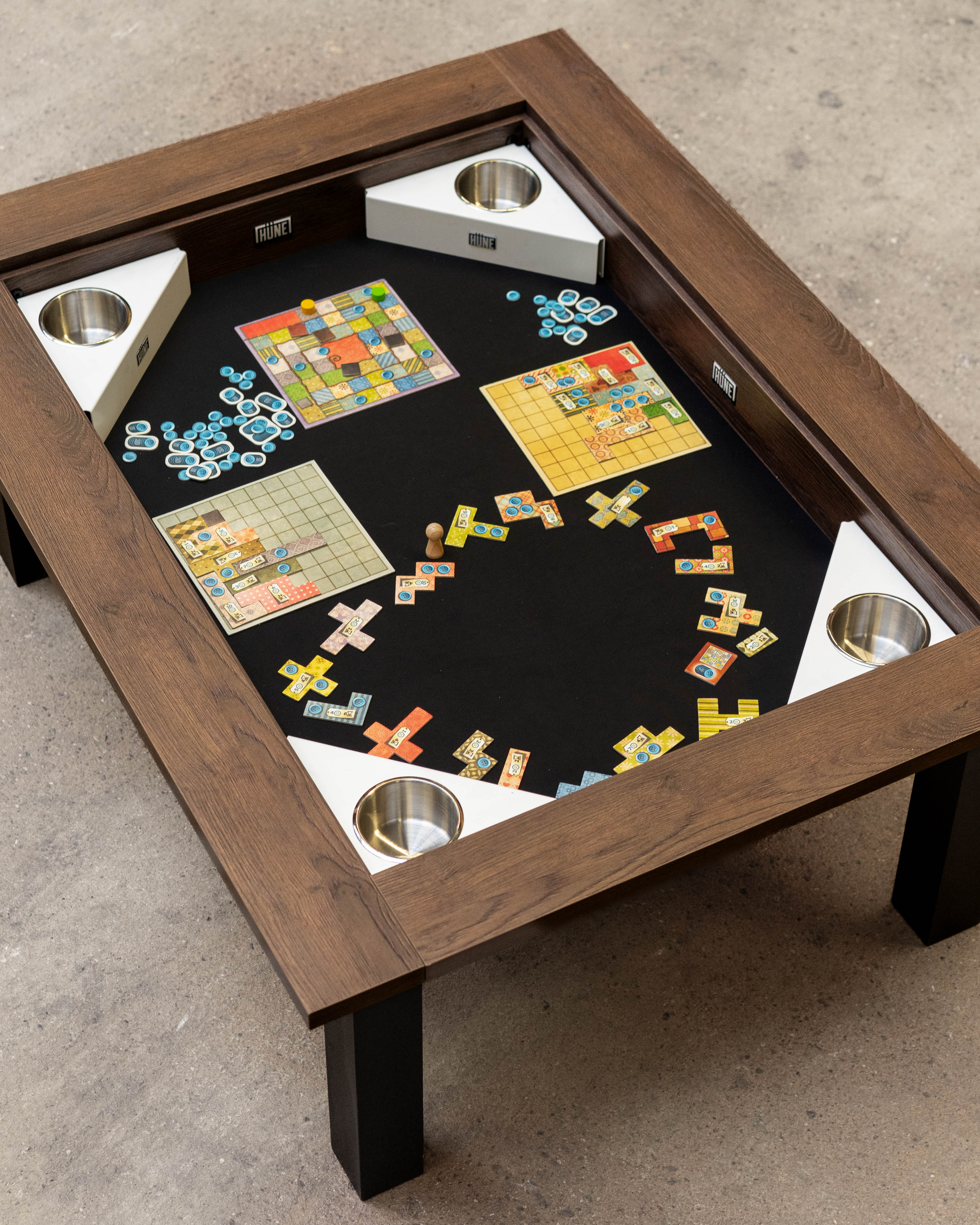 Zwerg Spieltisch