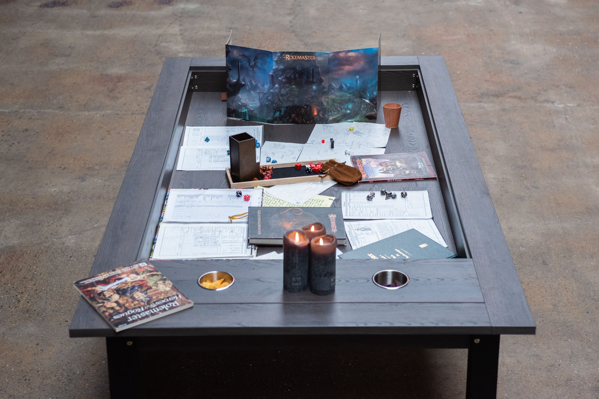 THURSE SPIELTISCH